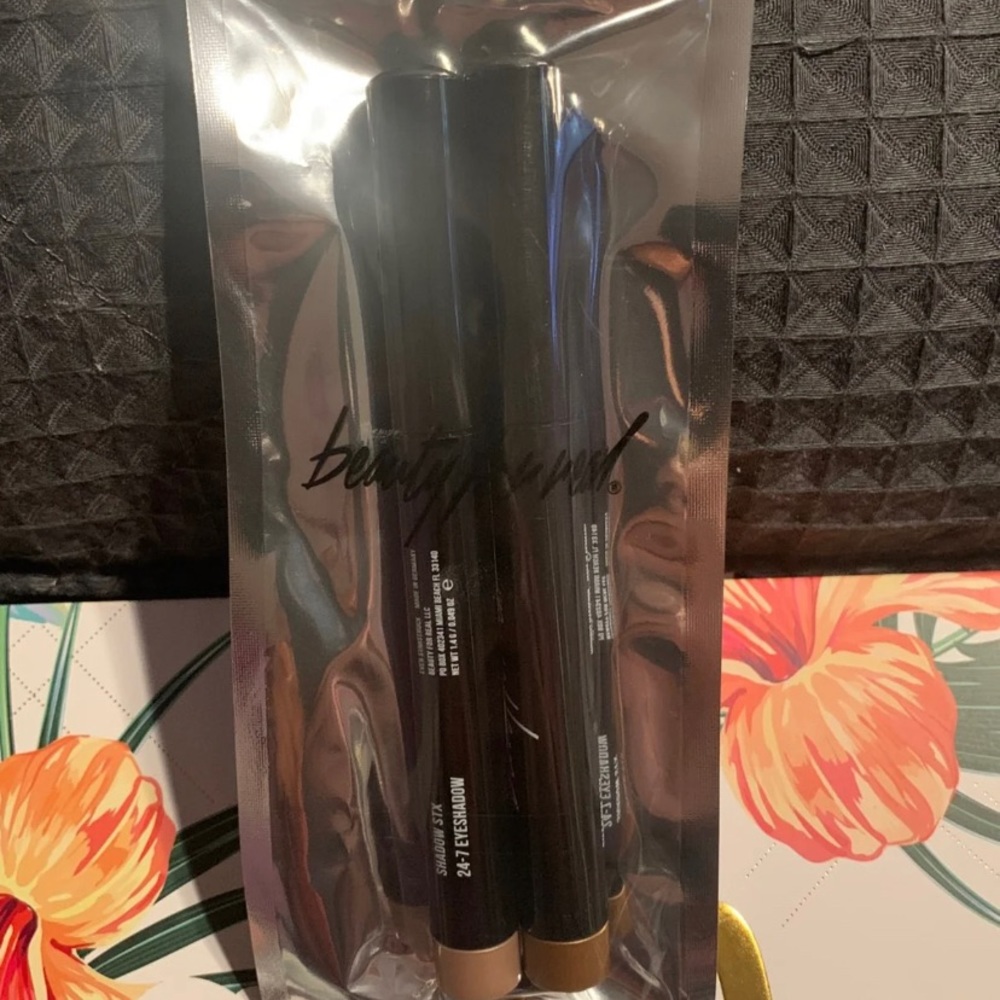 BEAUTY FOR REAL
SHADOW STX 24-7 Eyeshadow Duo - Picture 4 of 5